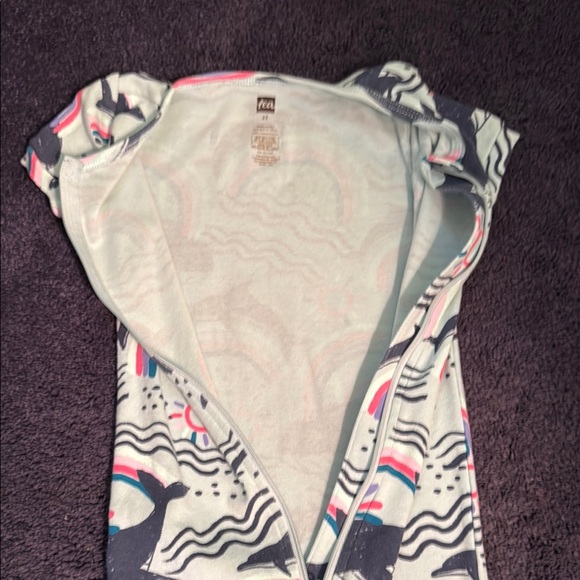 Tea Collection 100% Cotton Rockabye Baby Romper PJ’s in “Rainbow Splash” Print - Picture 4 of 12